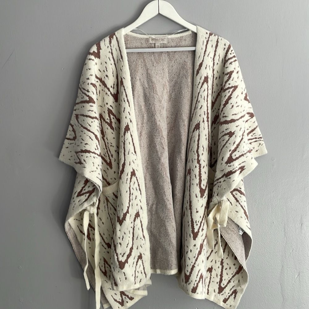 Snuggle Sac Kimono Cardigan Wrap Boho Western Slouchy Antique White One Size